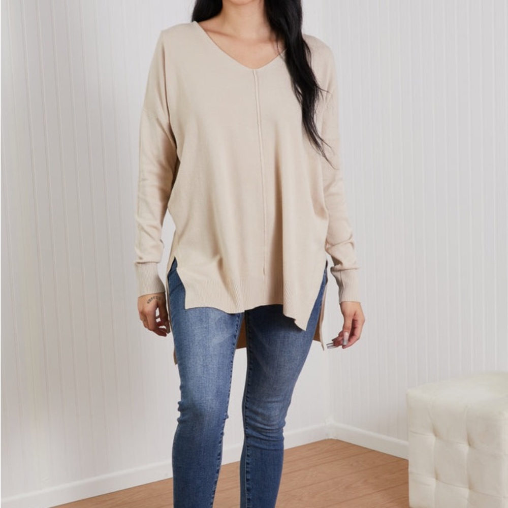 NEW WITH TAGS Zenana Premium Center Seam Tunic Sweater